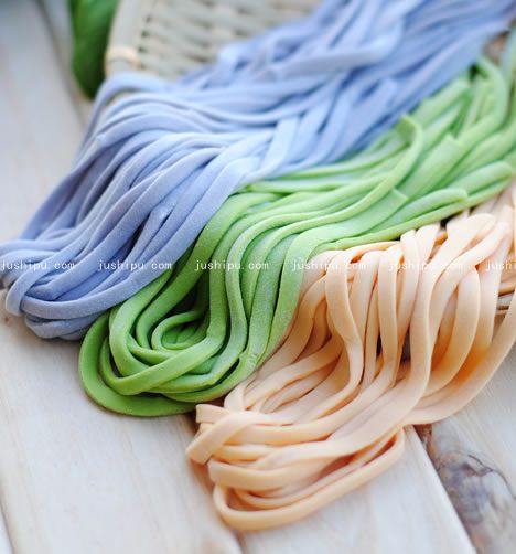 ��ɫ�߲��֓{������� www.sk010.cn