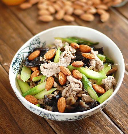 �r�߈Թ���Ƭ������ www.sk010.cn