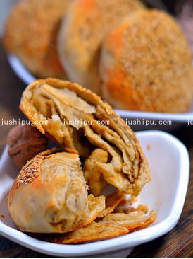 �������u�������