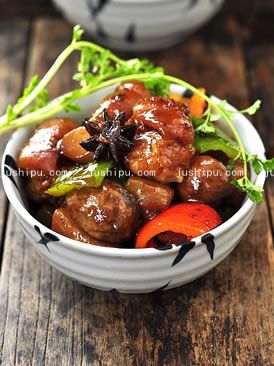 �������i�������