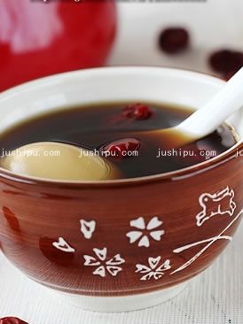 益母草大棗雞蛋湯的做法 益母草大棗雞蛋湯的做法