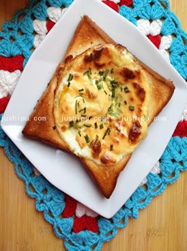 芝士蔥香蛋吐司的做法 芝士蔥香蛋吐司的做法
