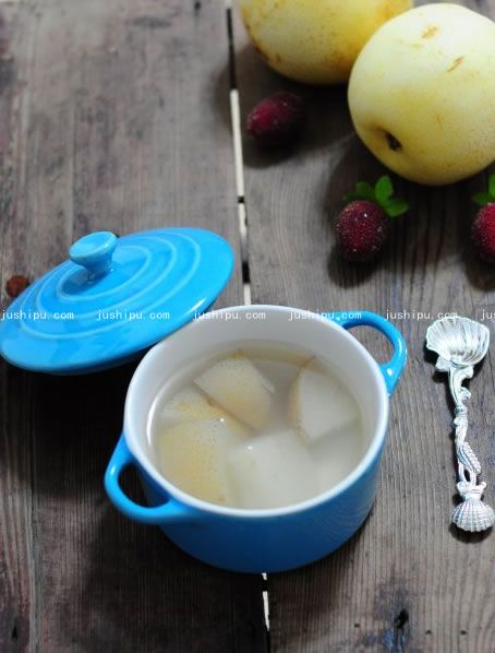 川貝燉雪梨的做法 www.sk010.cn