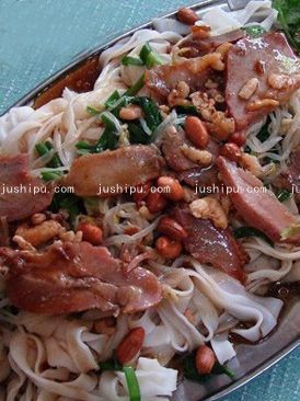 �ɓ��׷۵�����