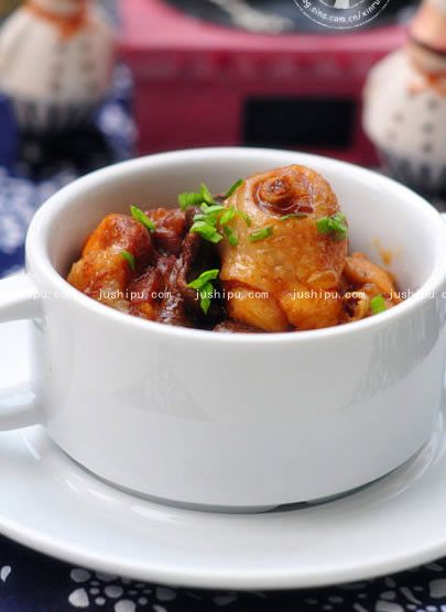 松蘑蒸滑雞的做法 www.sk010.cn