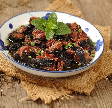 梅干菜蒸板鴨的做法 www.sk010.cn