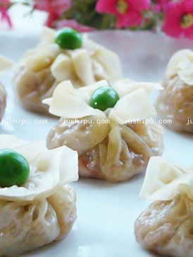 ���r����������