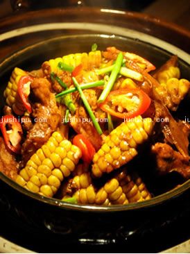 甜玉米燜豬展骨的做法 甜玉米燜豬展骨的做法