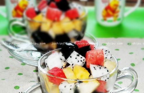 煉奶龜苓膏的做法 煉奶龜苓膏的做法