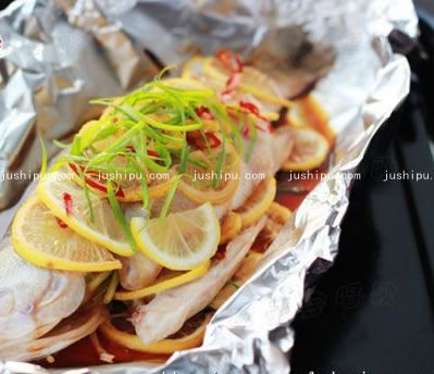 檸檬烤鱸魚的做法 檸檬烤鱸魚的做法